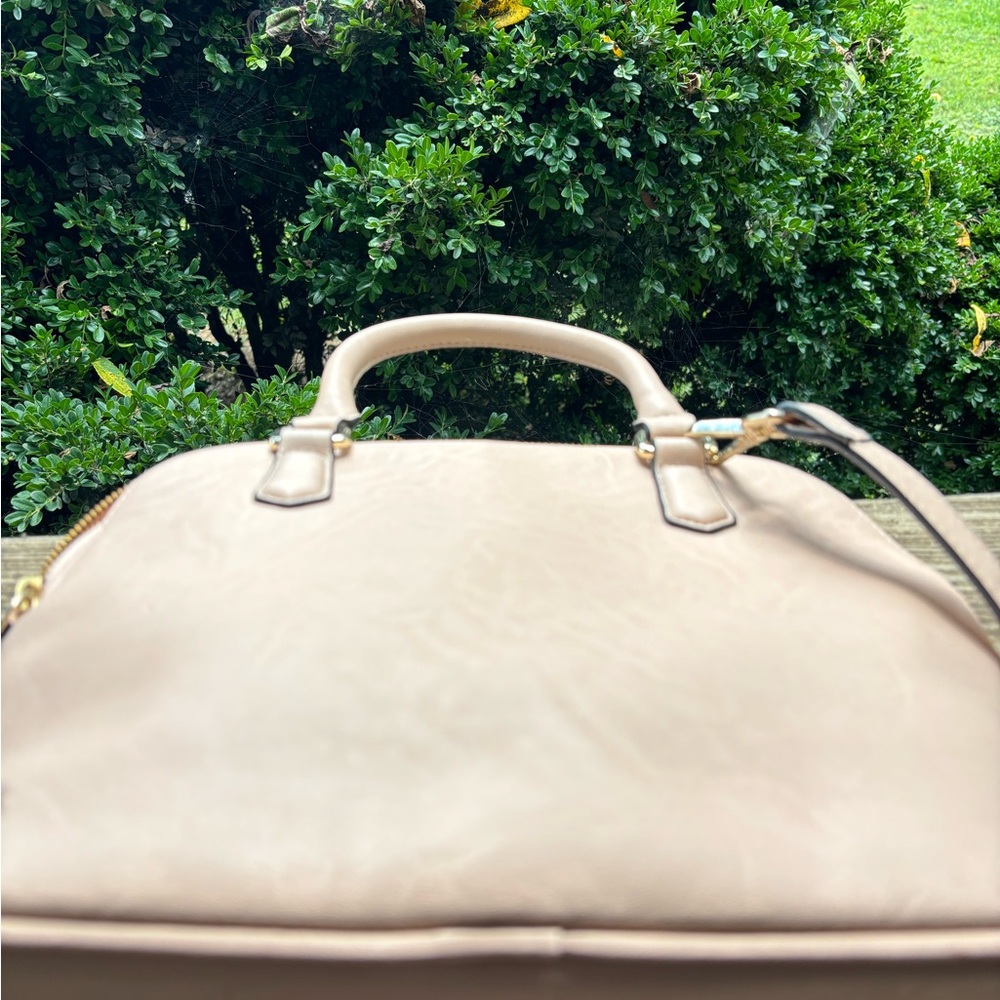 The Limited Elegant Light Pink Leather Handbag/Shoulder Bag/Crossbody NWT - Picture 8 of 10